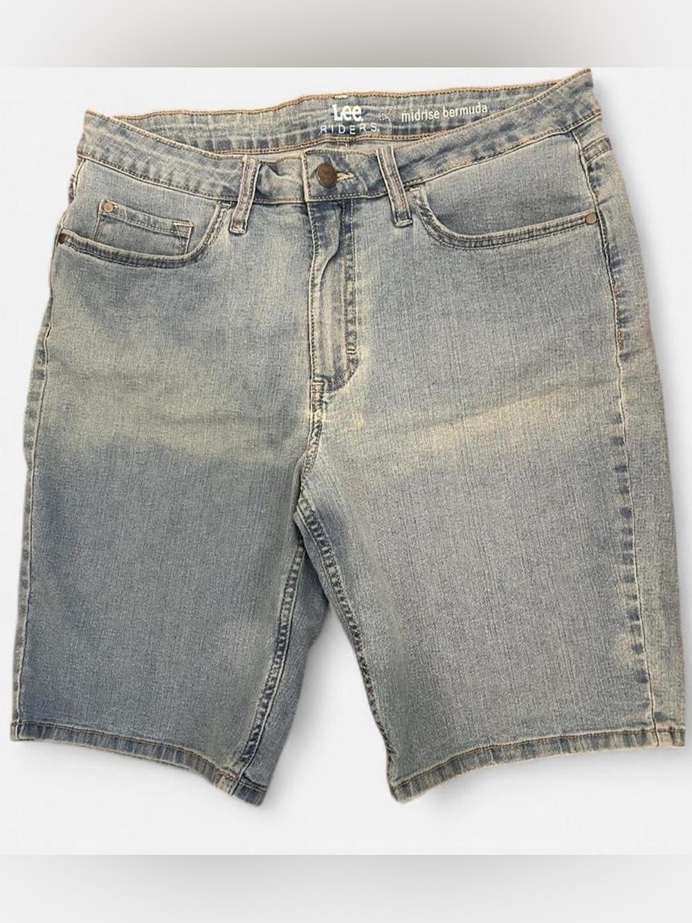 Riders by Lee Light Wash Blue Denim Women’s Bermuda Shorts